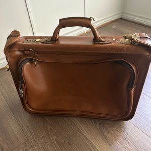 Vantage Luggage mens briefcase leather